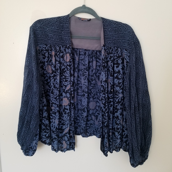 Free people butterfly sleeve shirt - Picture 1 of 4